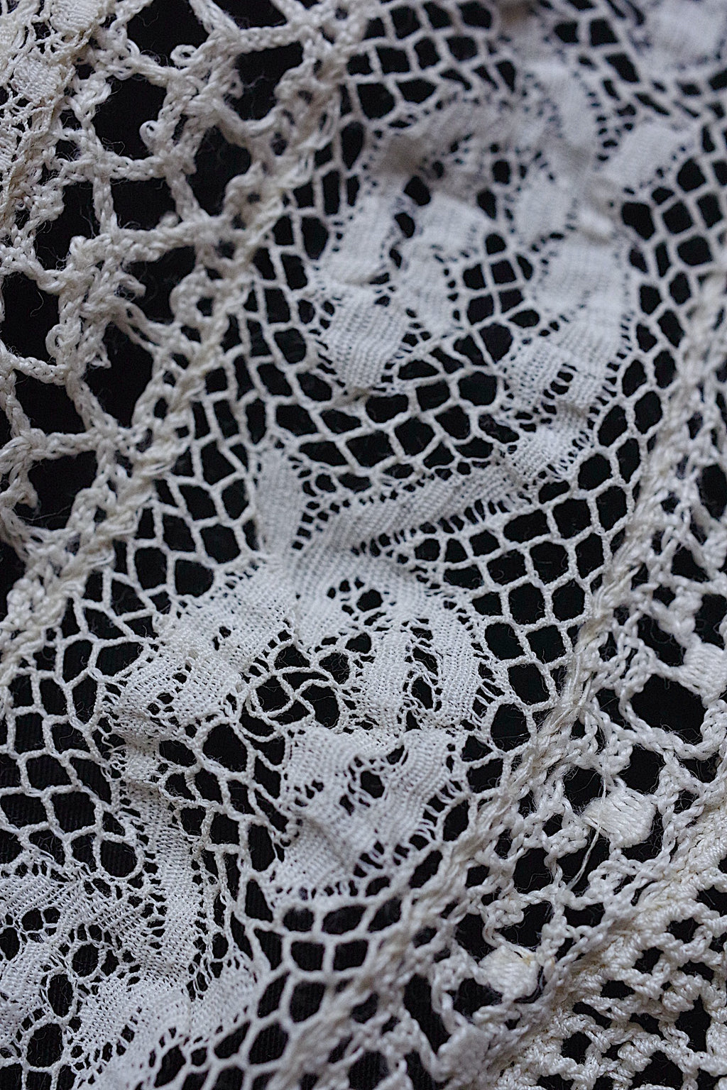 アンティークレース dentelle ancienne 素材用　ハギレlot4