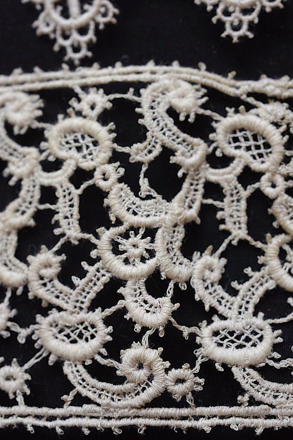 アンティークレース dentelle ancienne 素材用　ハギレlot6