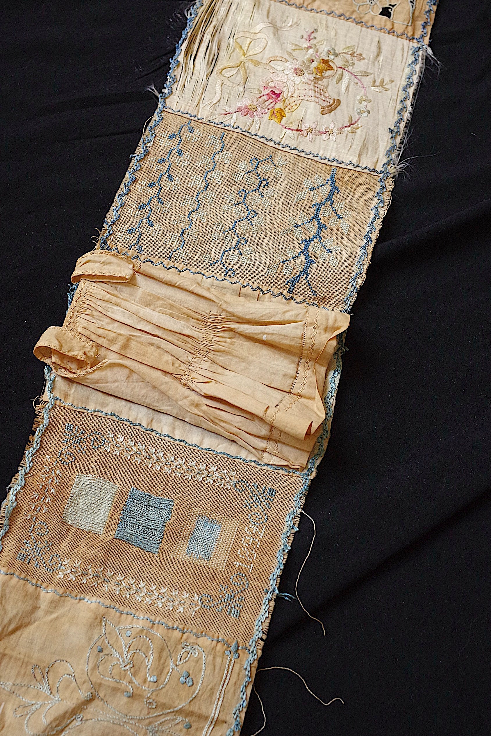 アンティークレース dentelle ancienne 刺繍　