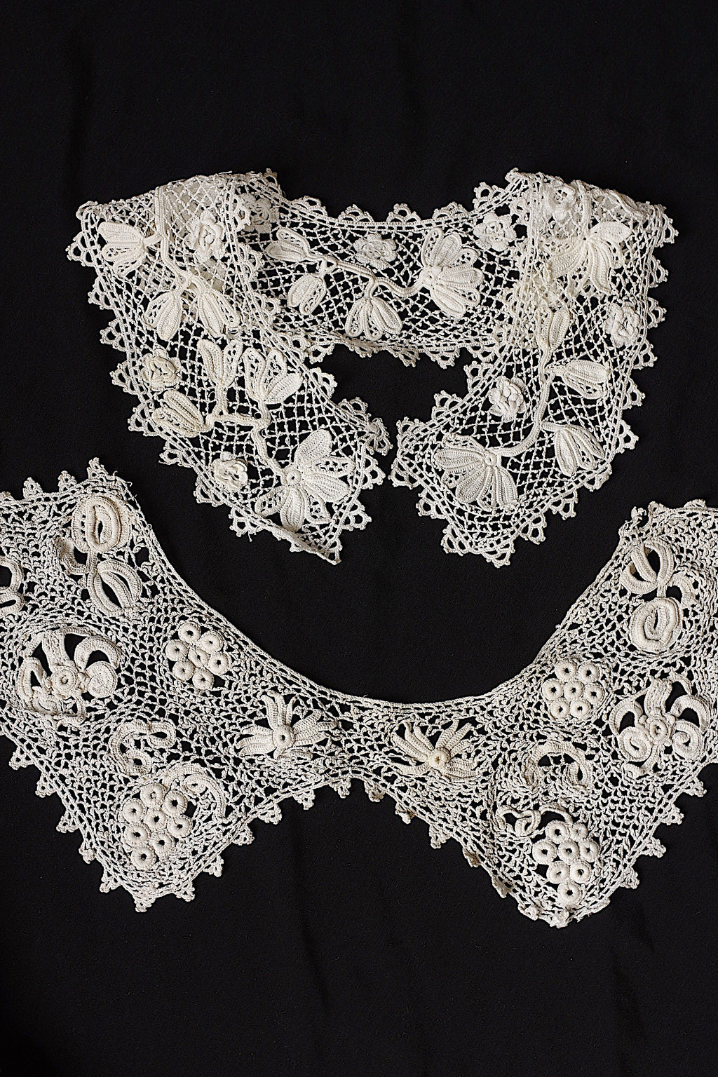 アンティークレース dentelle ancienne 小さな襟2つ