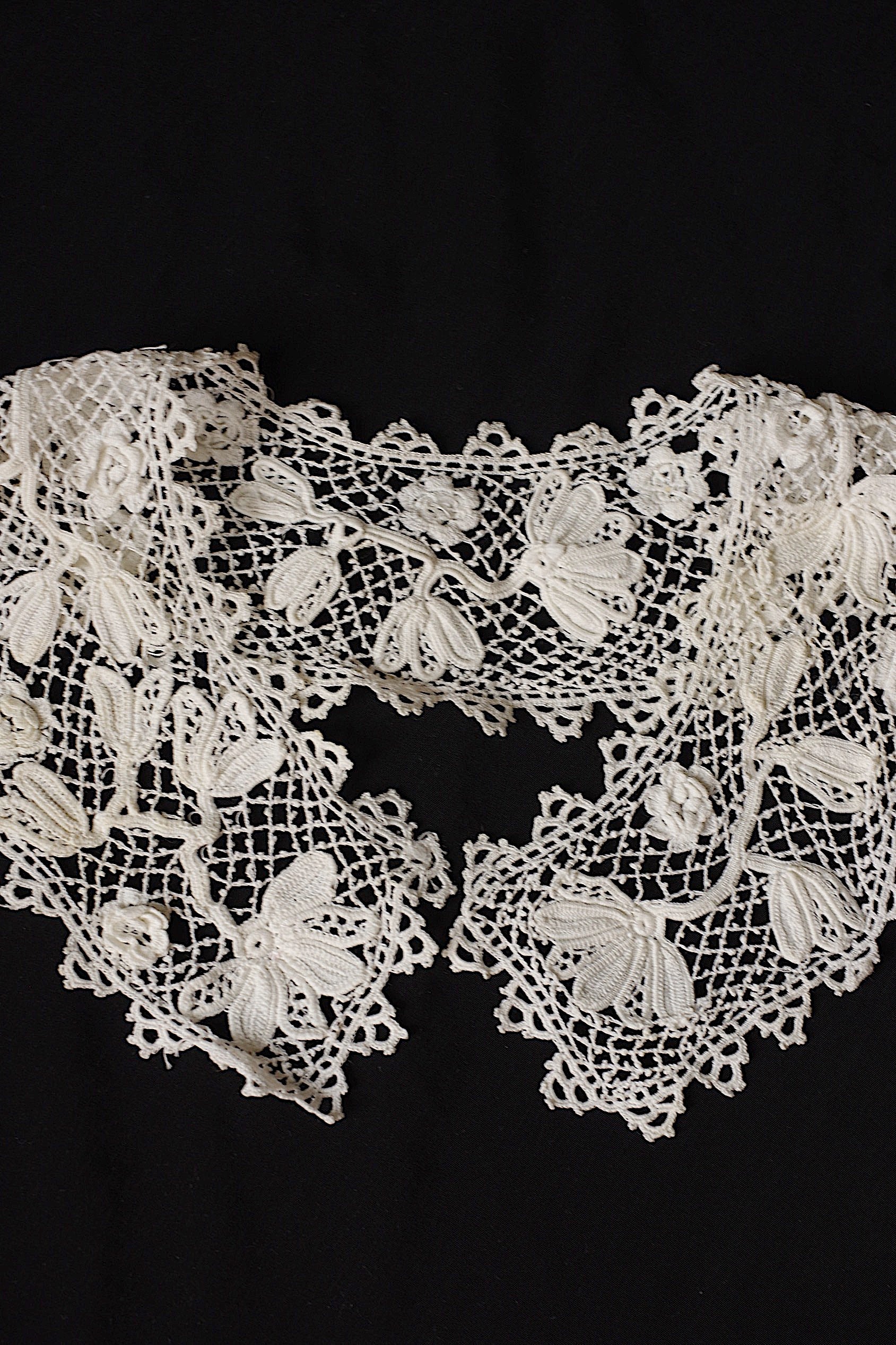 アンティークレース dentelle ancienne 小さな襟2つ