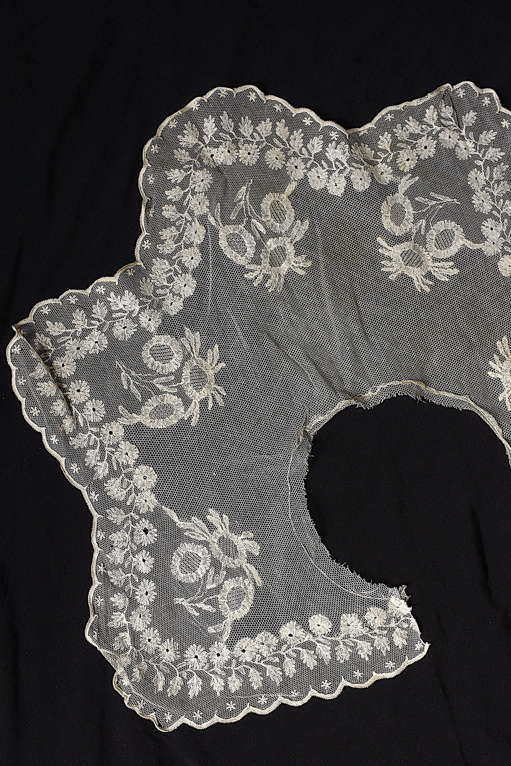 アンティークレース dentelle ancienne 襟2つ