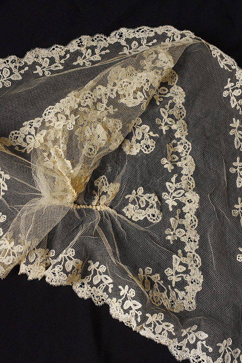 アンティークレース dentelle ancienne 小さなボネ