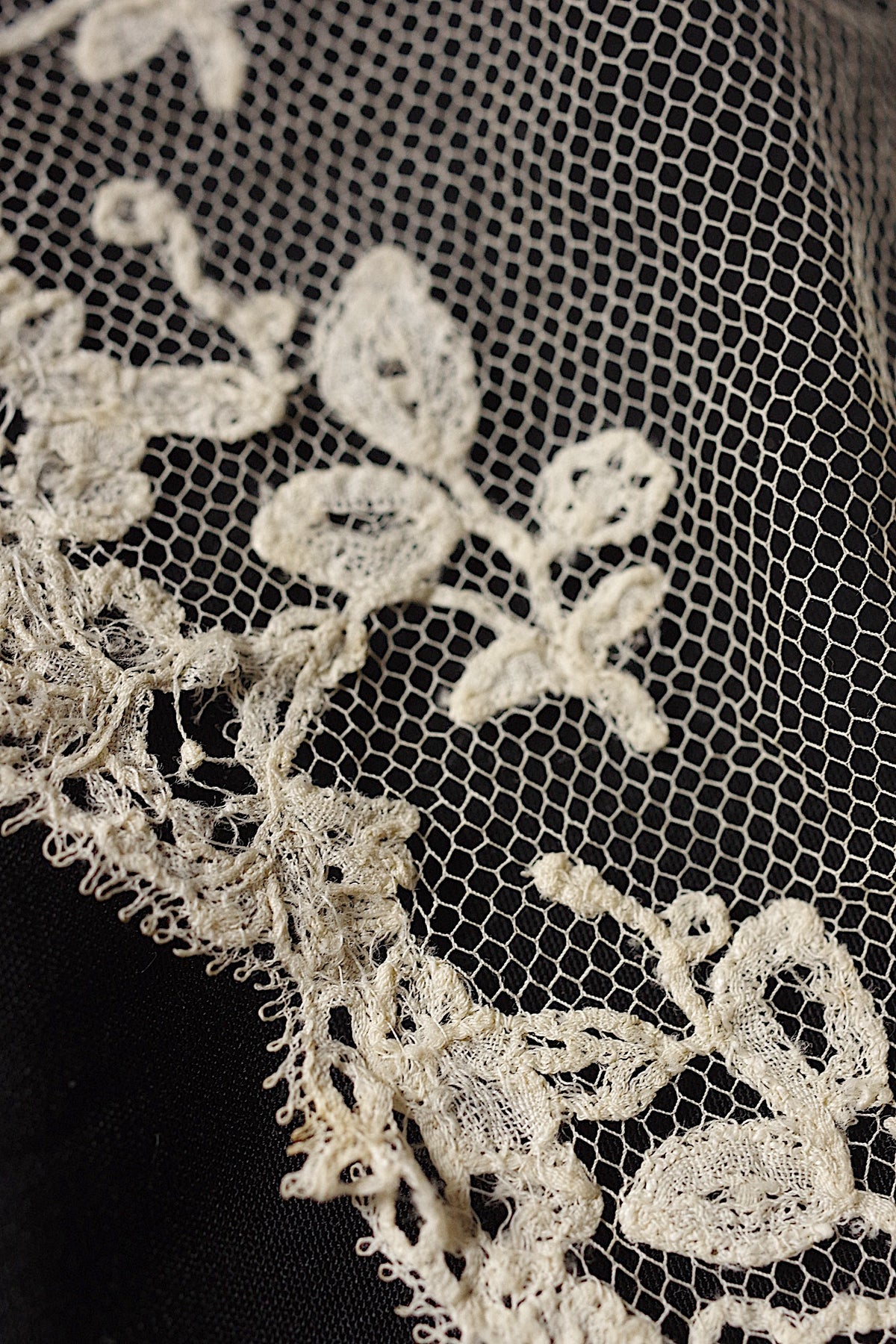アンティークレース dentelle ancienne 小さなボネ