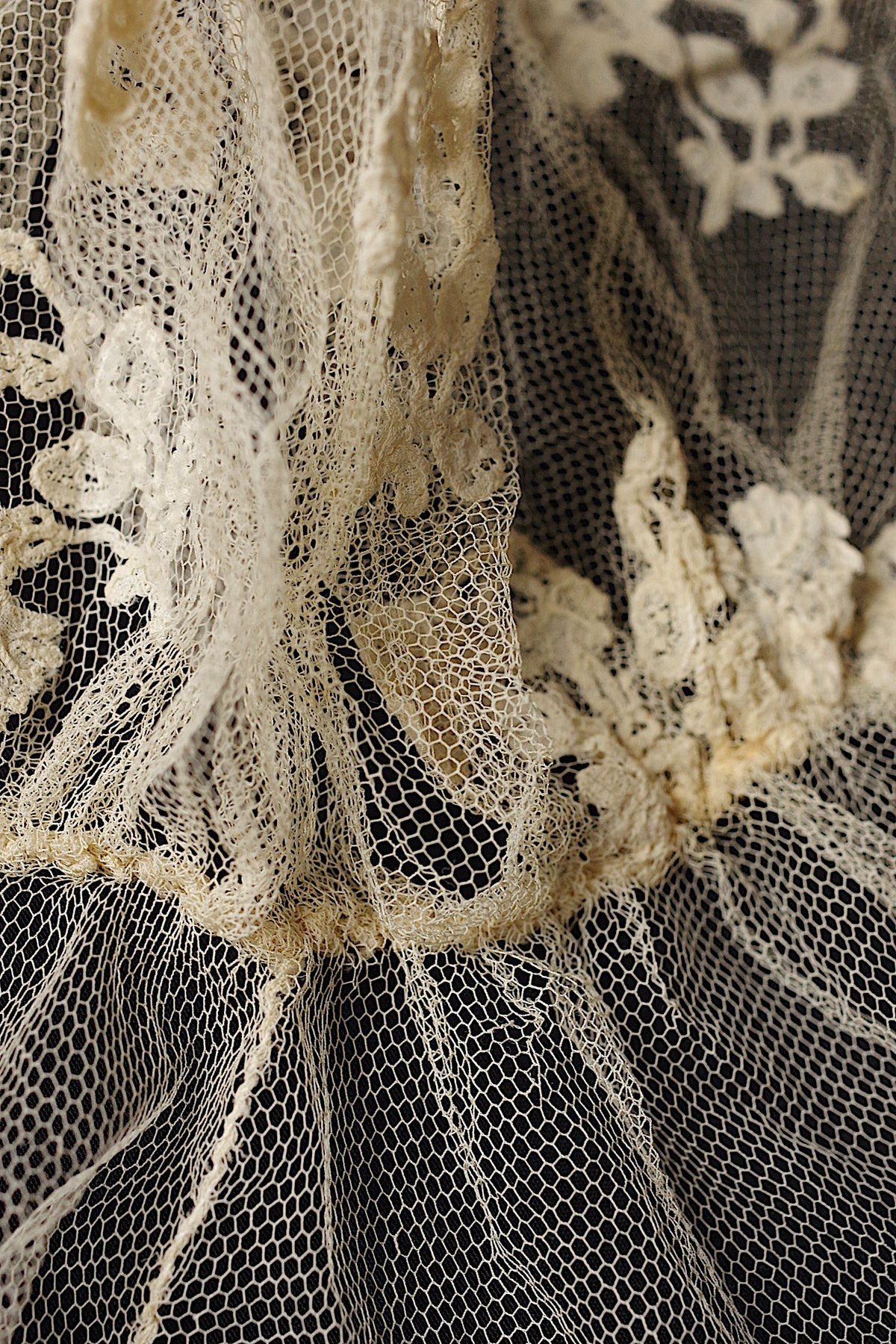 アンティークレース dentelle ancienne 小さなボネ