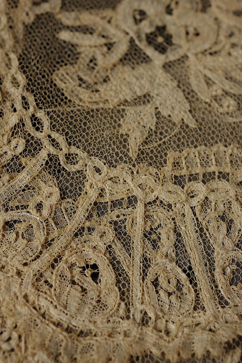 アンティークレース dentelle ancienne ハギレ　素材用