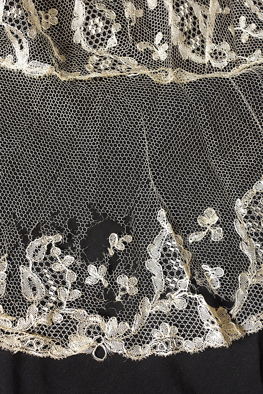 アンティークレース dentelle ancienne ブロンドレース　素材用