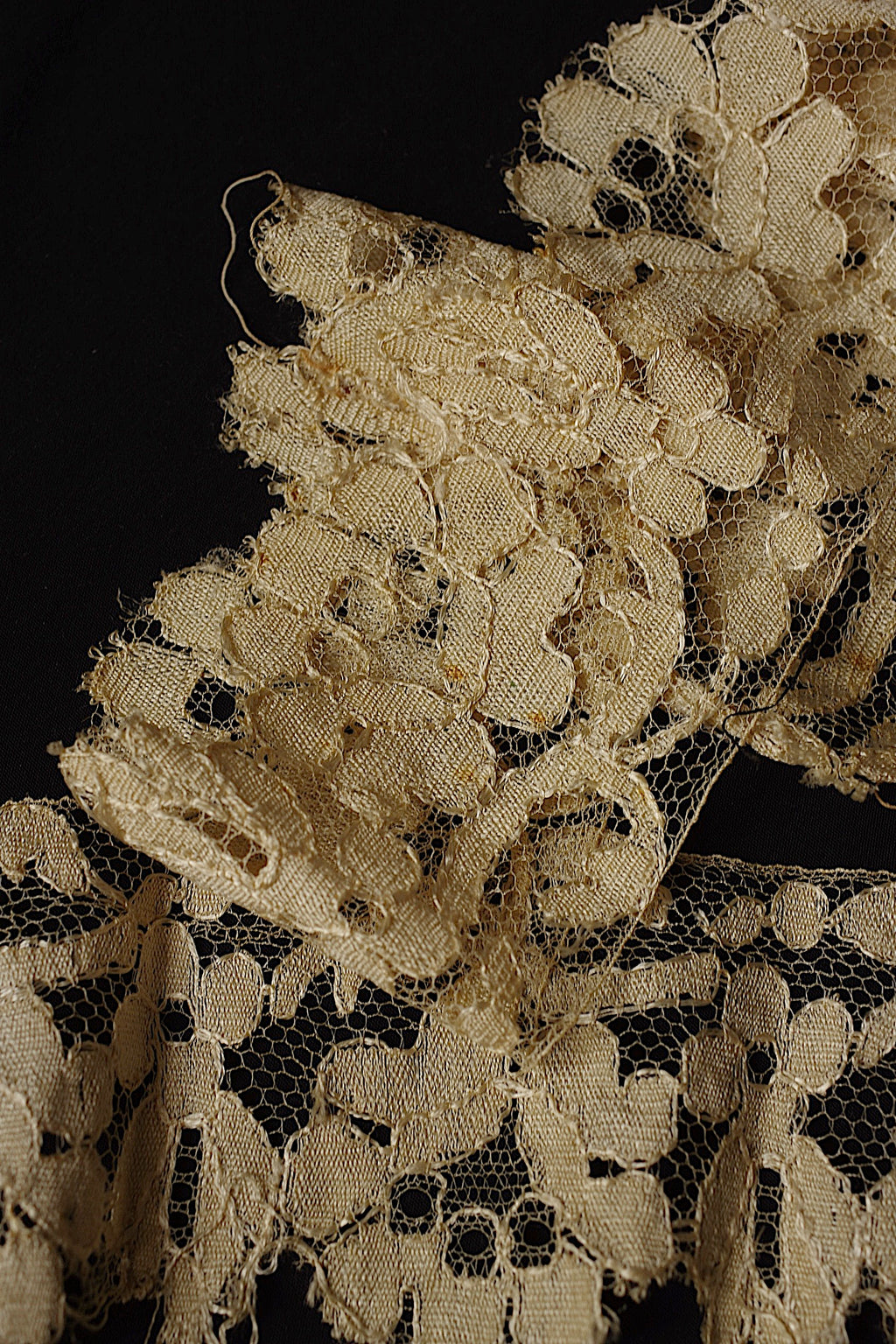 アンティークレース dentelle ancienne ブロンドレース　素材用