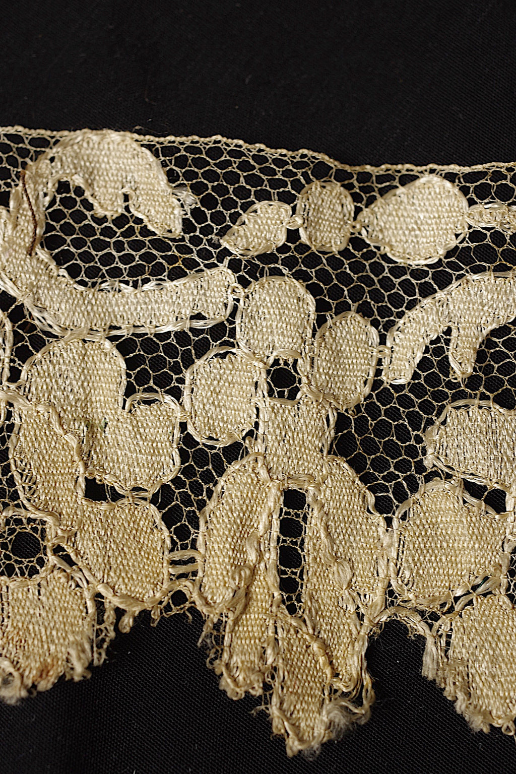 アンティークレース dentelle ancienne ブロンドレース　素材用