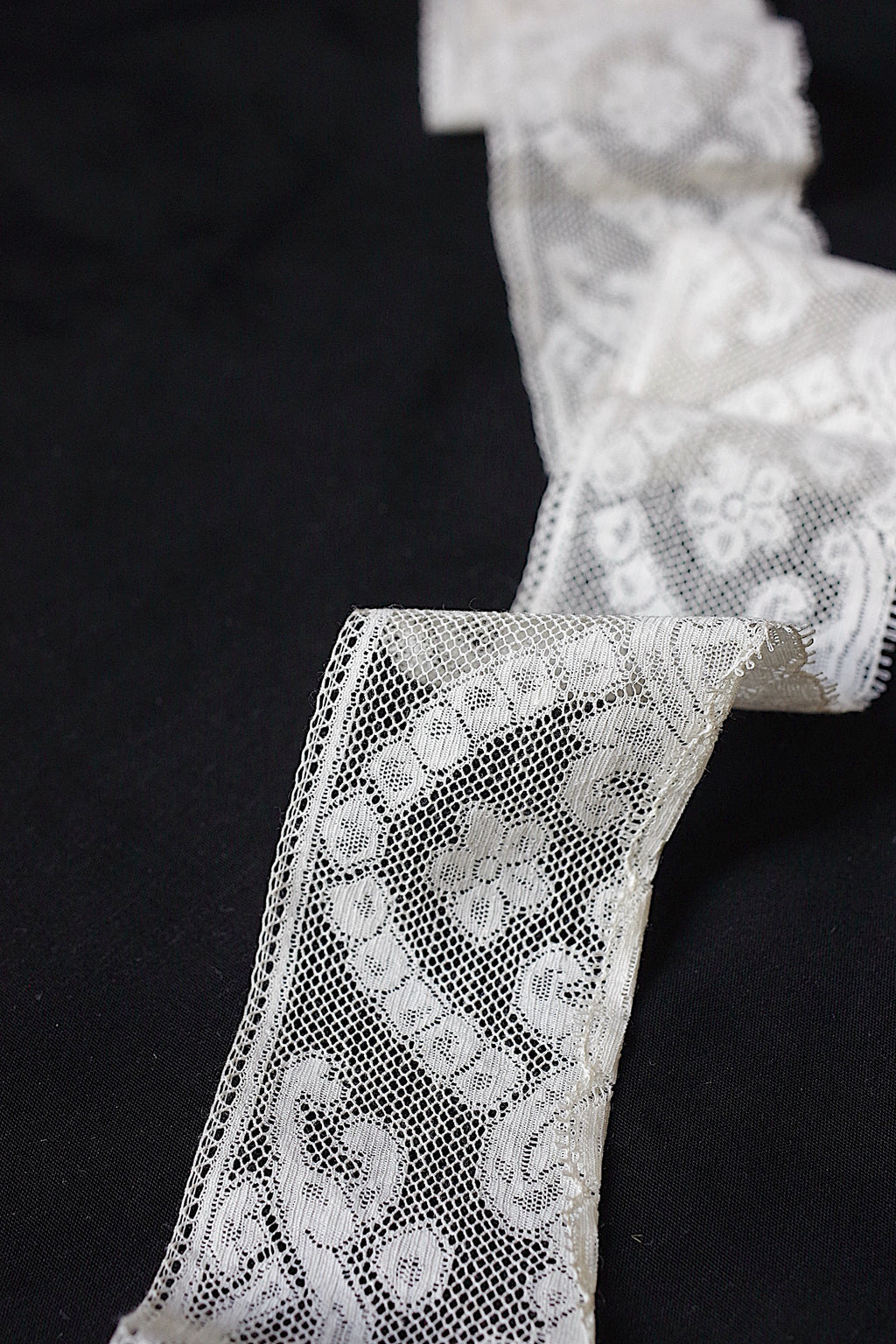 アンティークレース dentelle ancienne 220cm 109cm