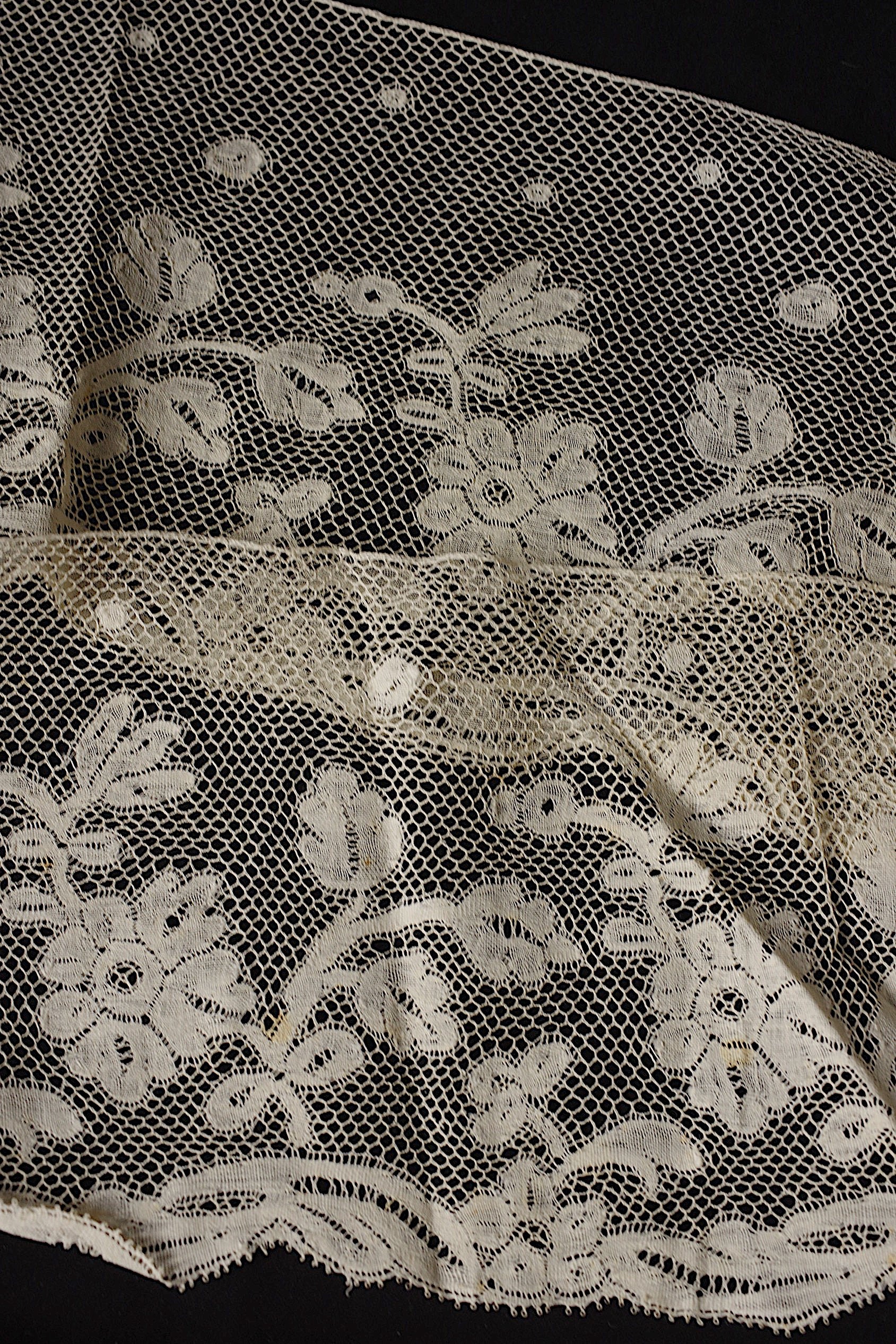 アンティークレース dentelle ancienne 192cm 312cm