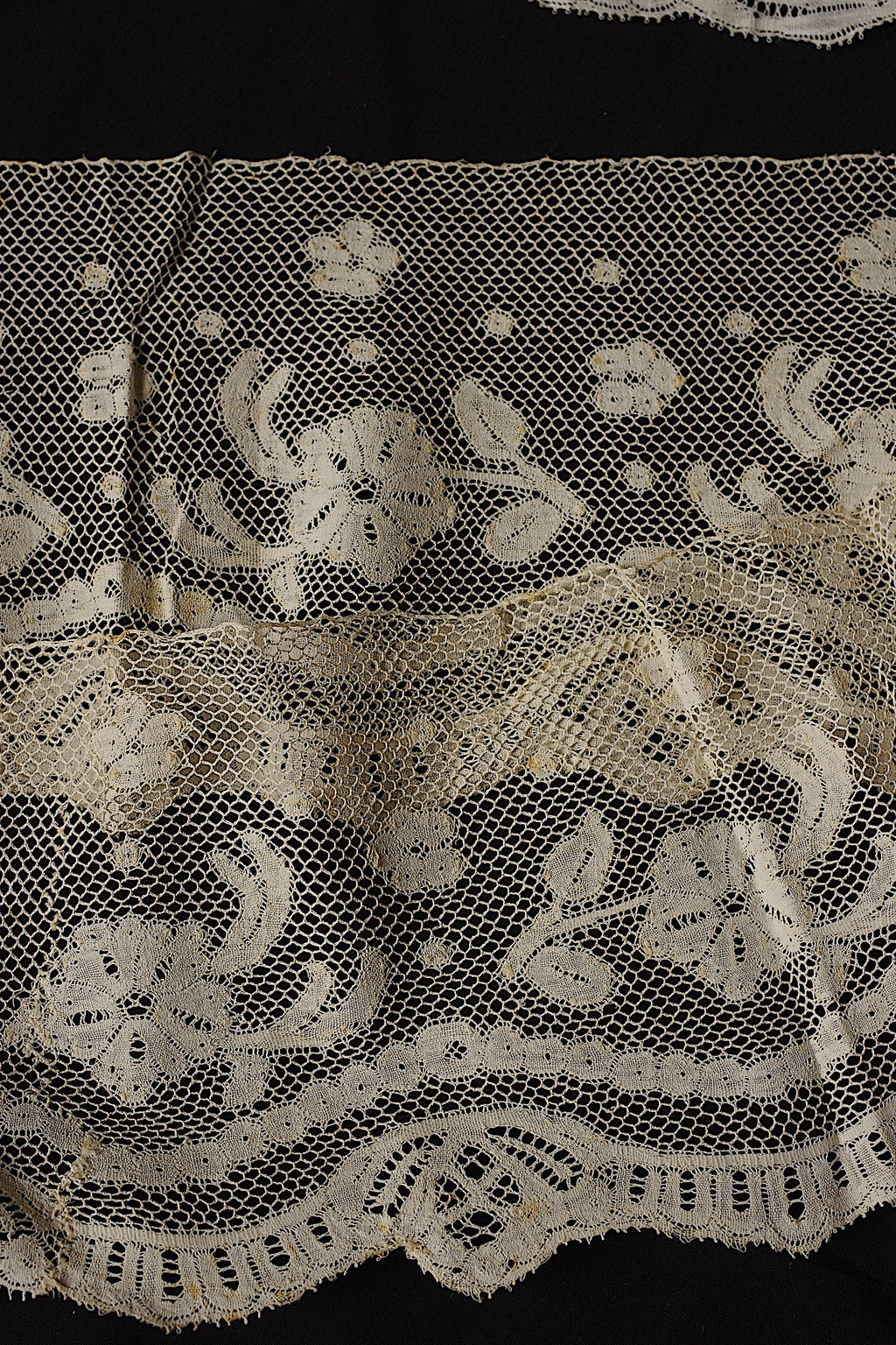 アンティークレース dentelle ancienne 192cm 312cm