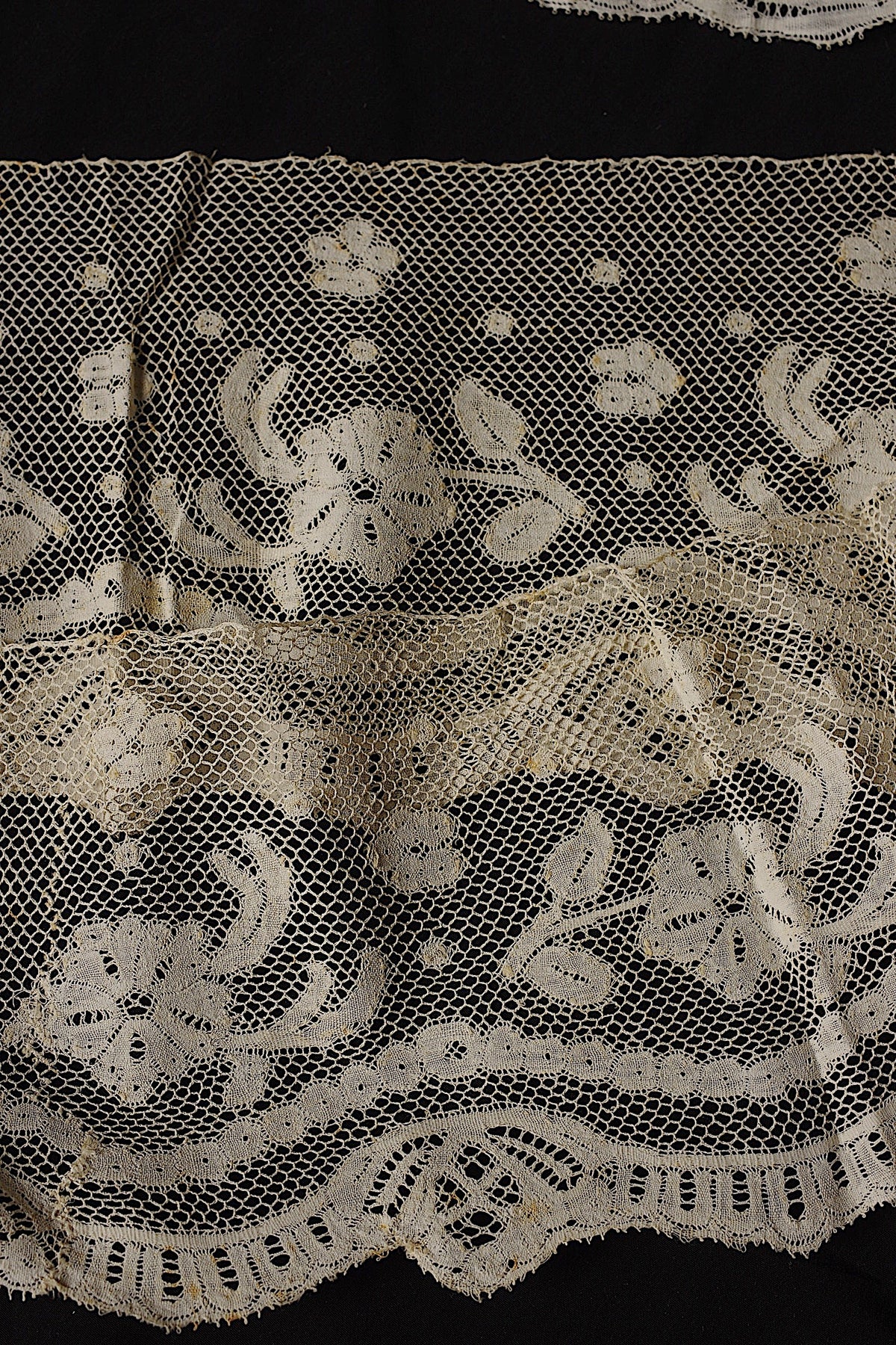 アンティークレース dentelle ancienne 192cm 312cm