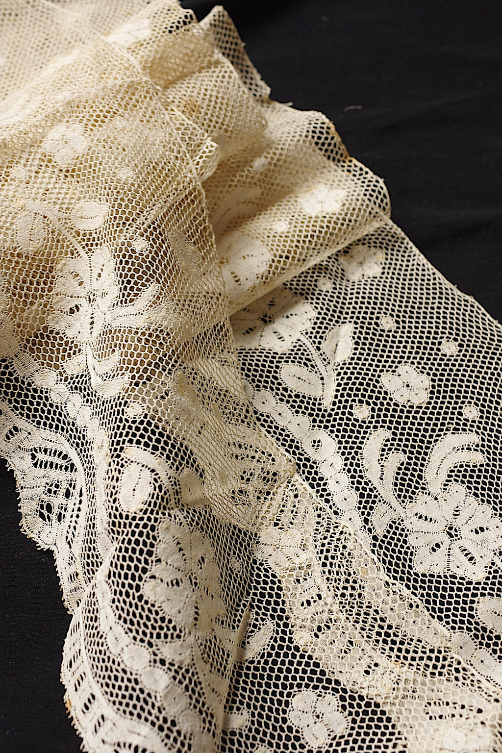 アンティークレース dentelle ancienne 192cm 312cm