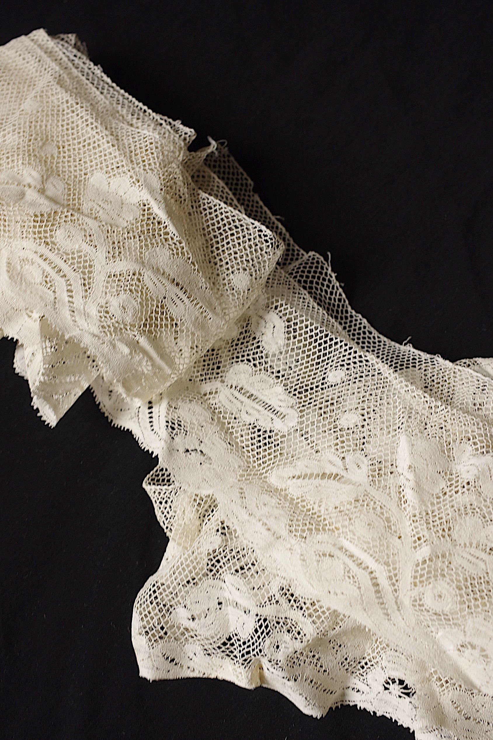 アンティークレース dentelle ancienne 340cm
