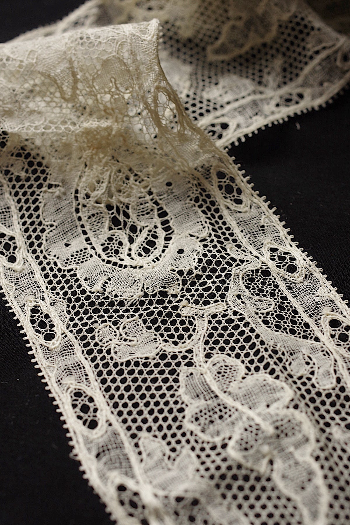 アンティークレース dentelle ancienne 343cm