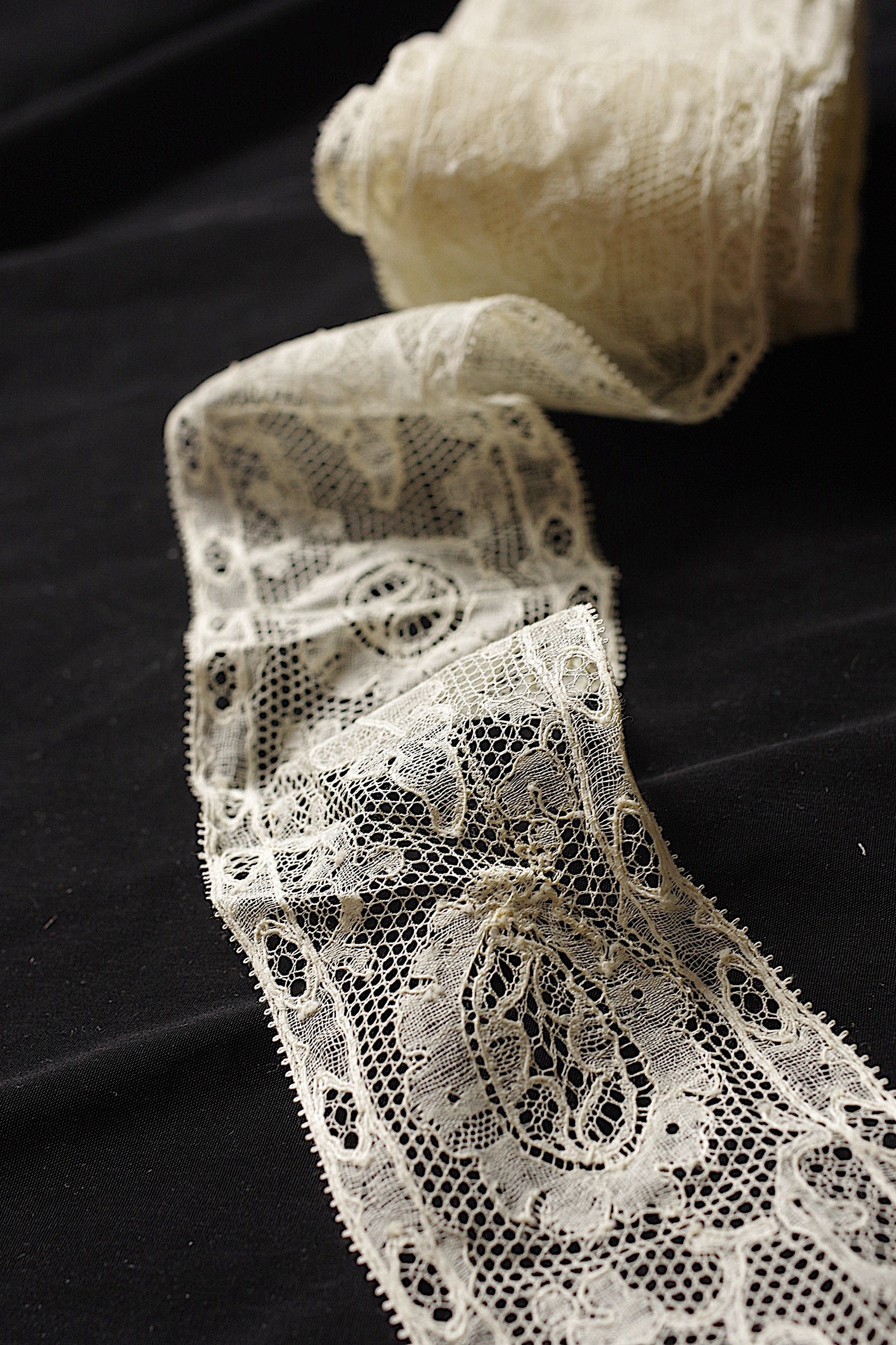 アンティークレース dentelle ancienne 343cm