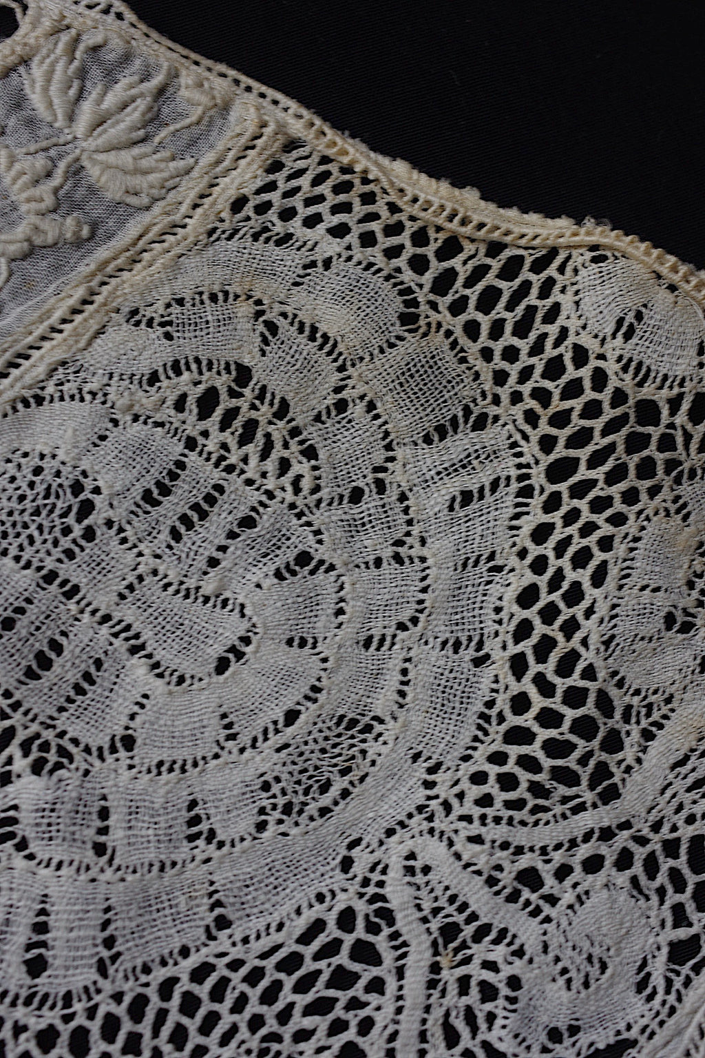アンティークレース dentelle ancienne 襟2つ
