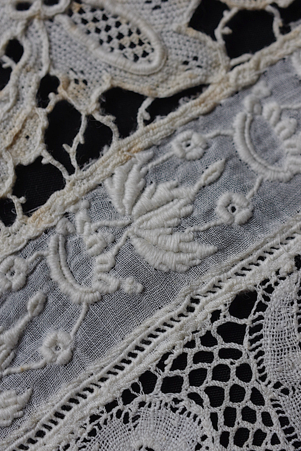 アンティークレース dentelle ancienne 襟2つ