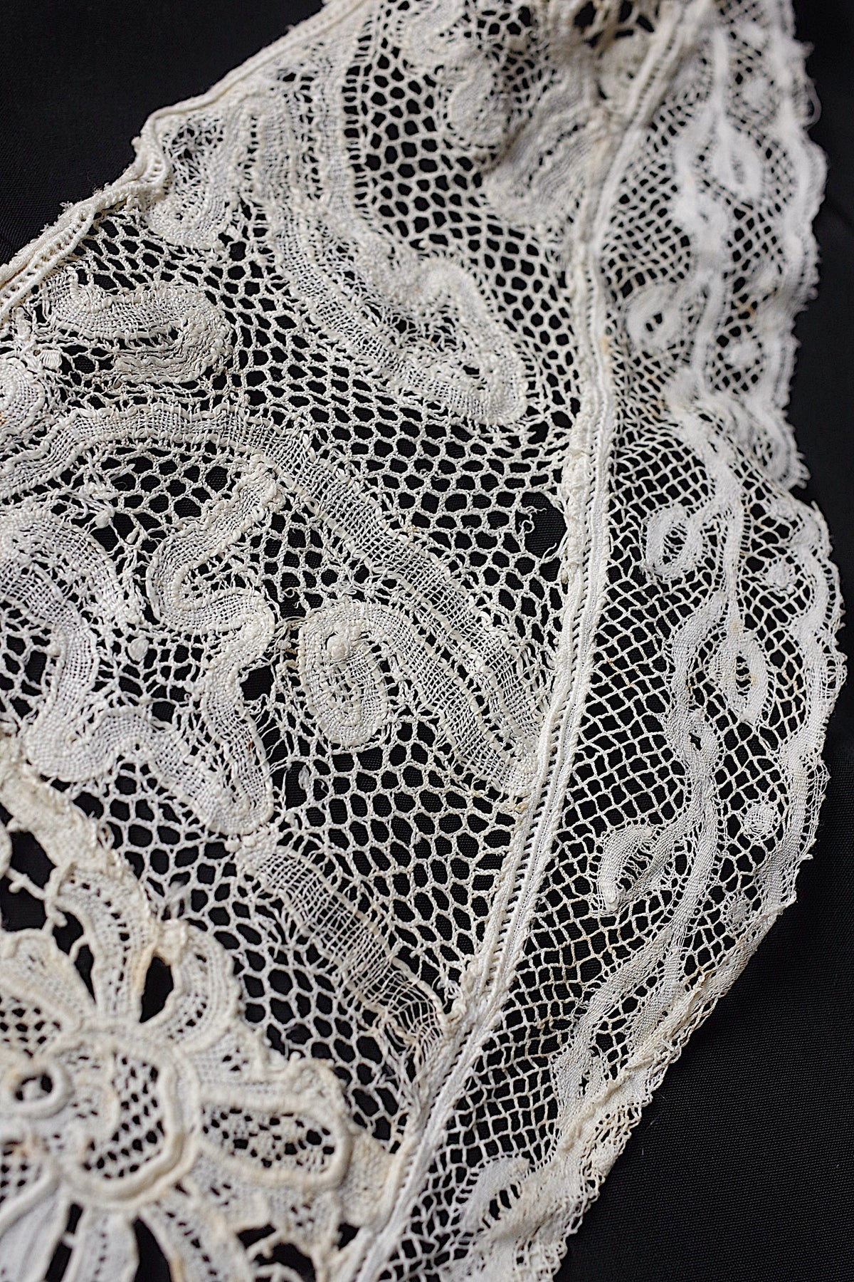 アンティークレース dentelle ancienne 襟2つ