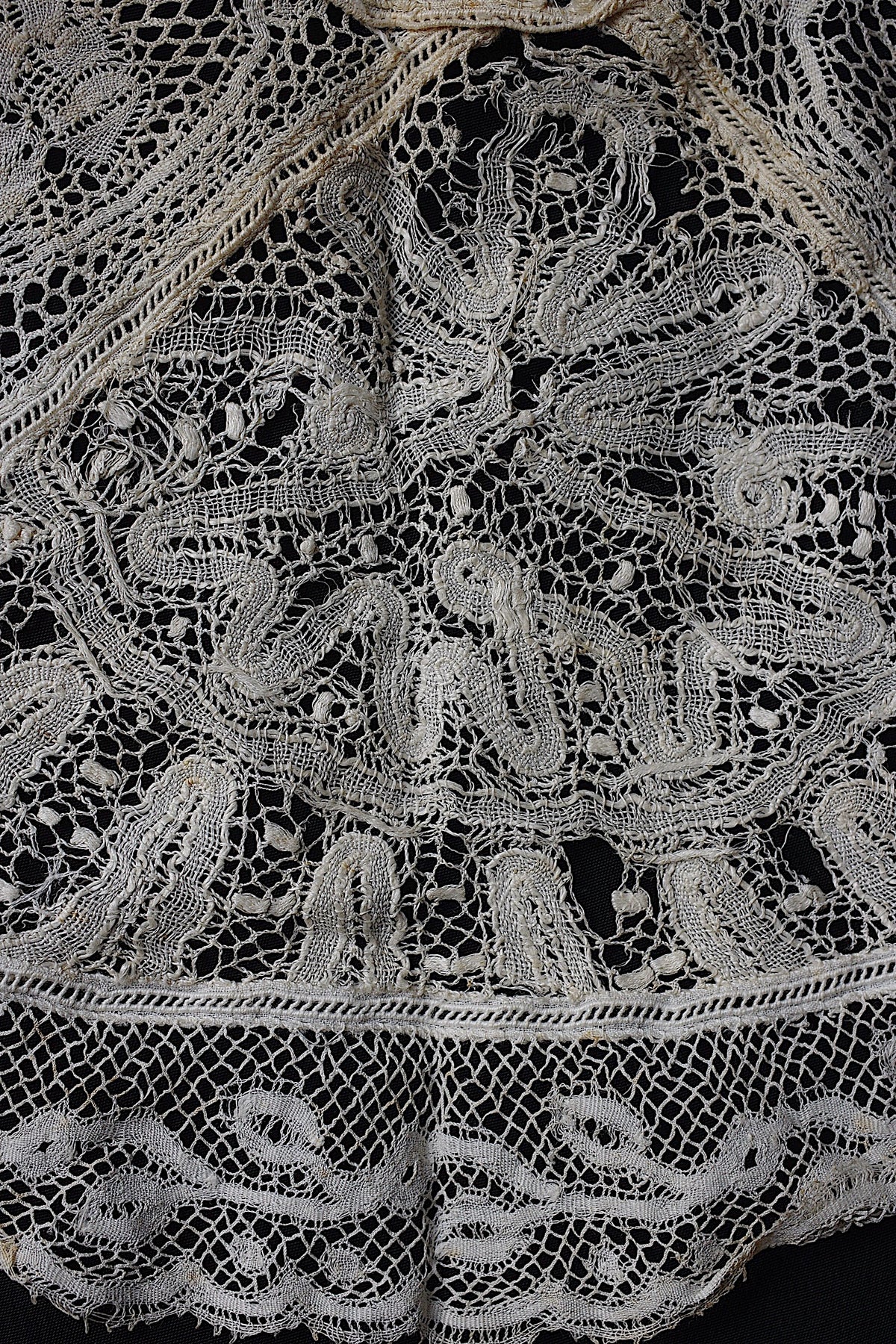 アンティークレース dentelle ancienne 襟2つ