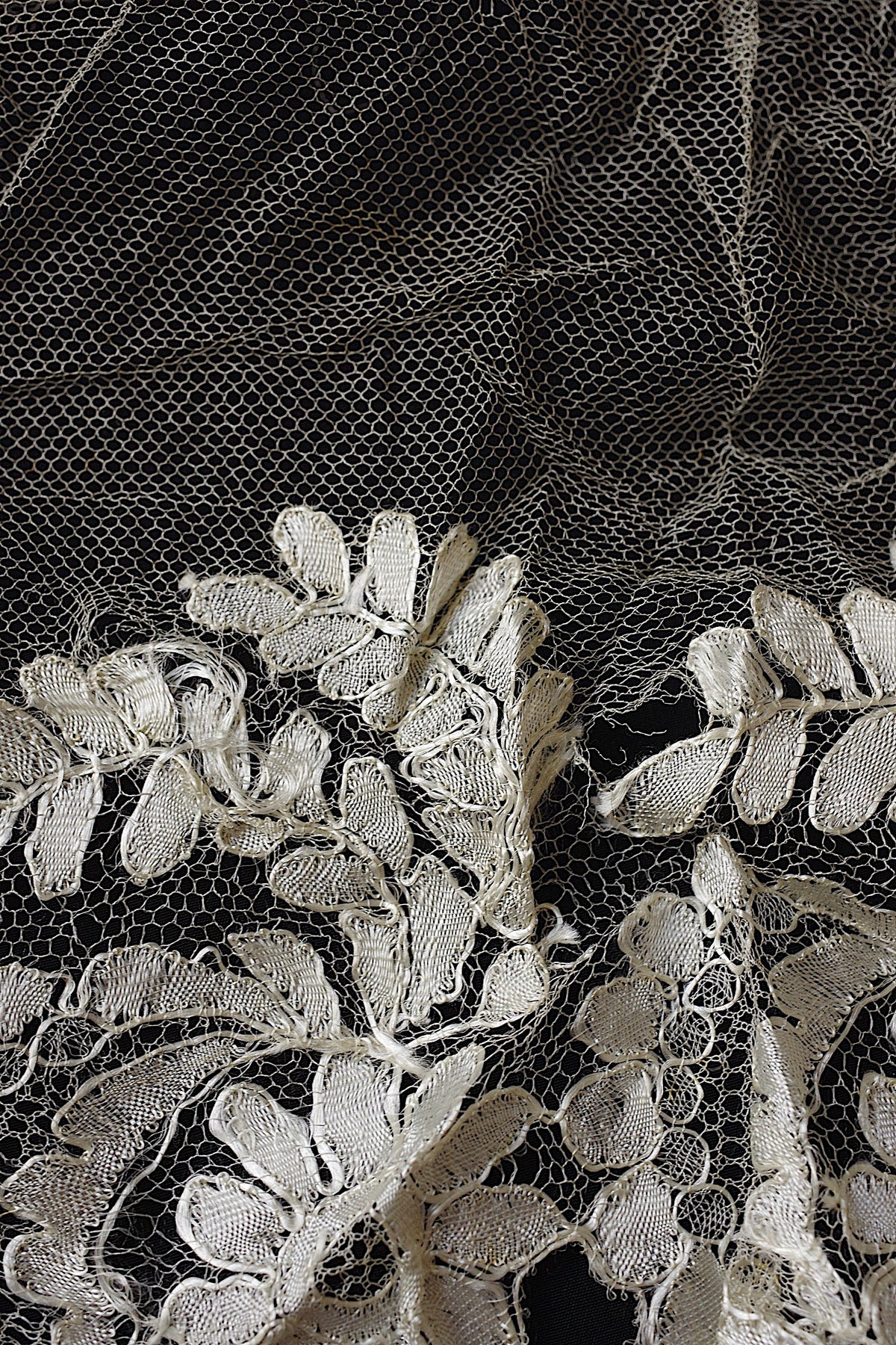 アンティークレース dentelle ancienne ブロンドレース　素材用