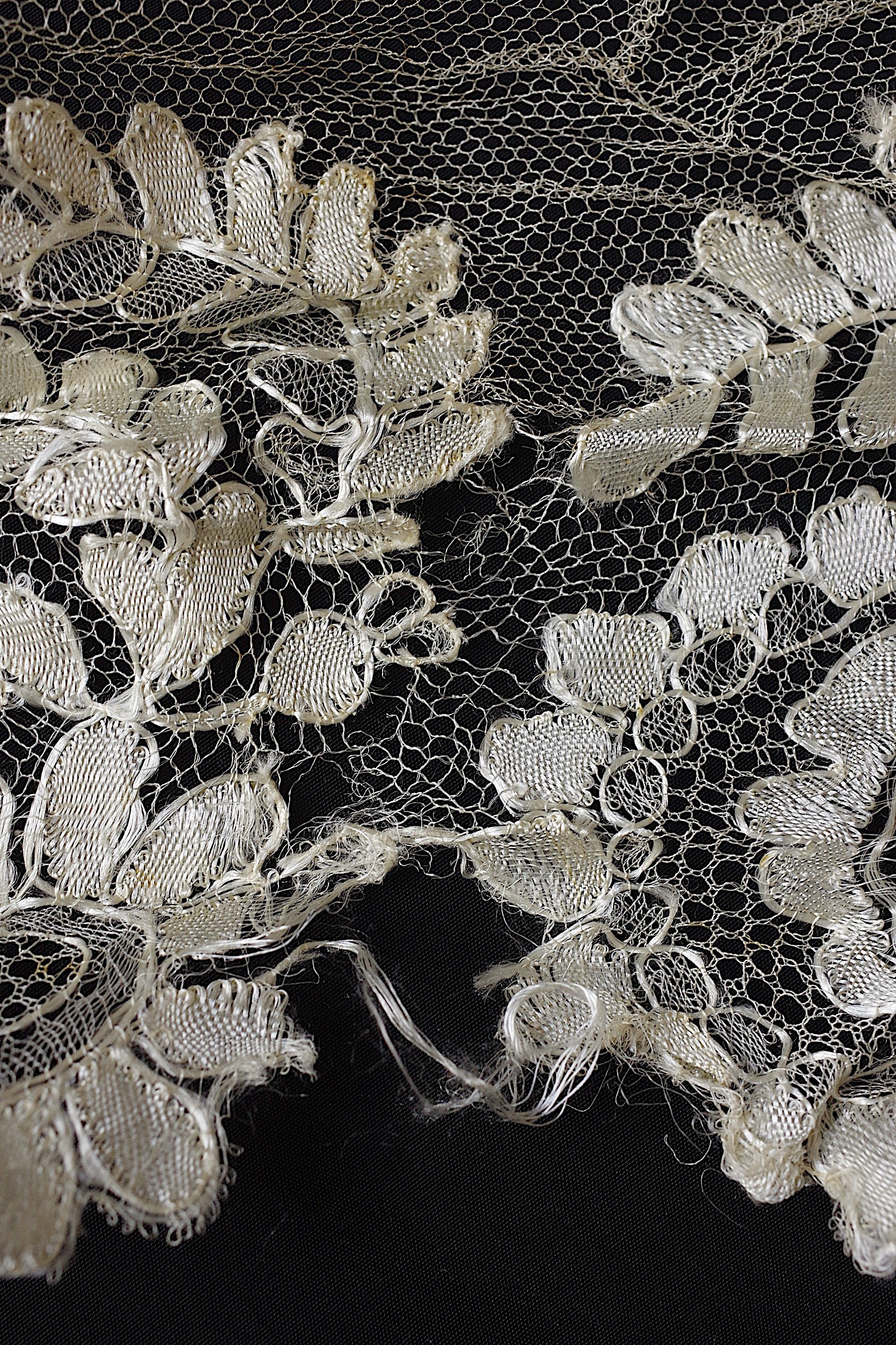 アンティークレース dentelle ancienne ブロンドレース　素材用