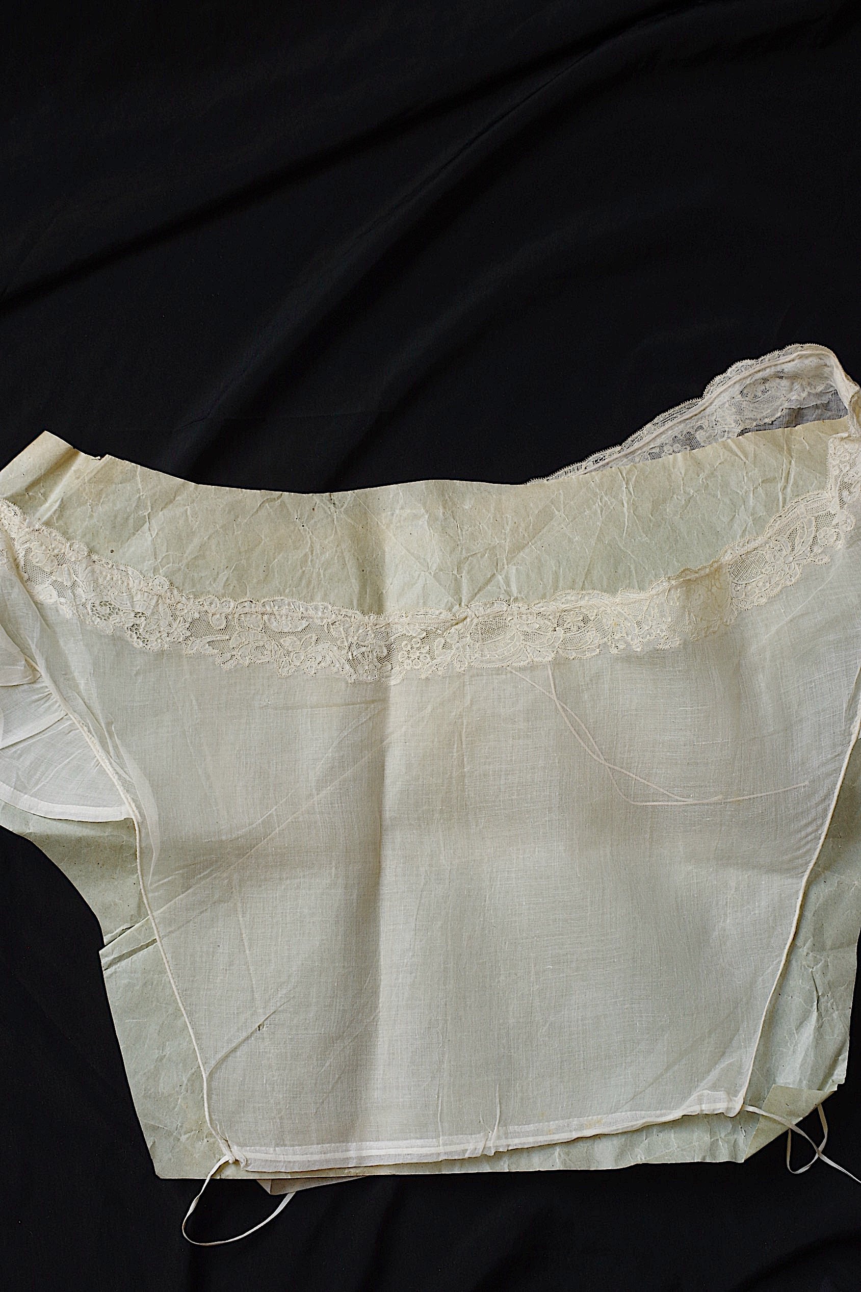 アンティークレース dentelle ancienne 刺繍　plastron
