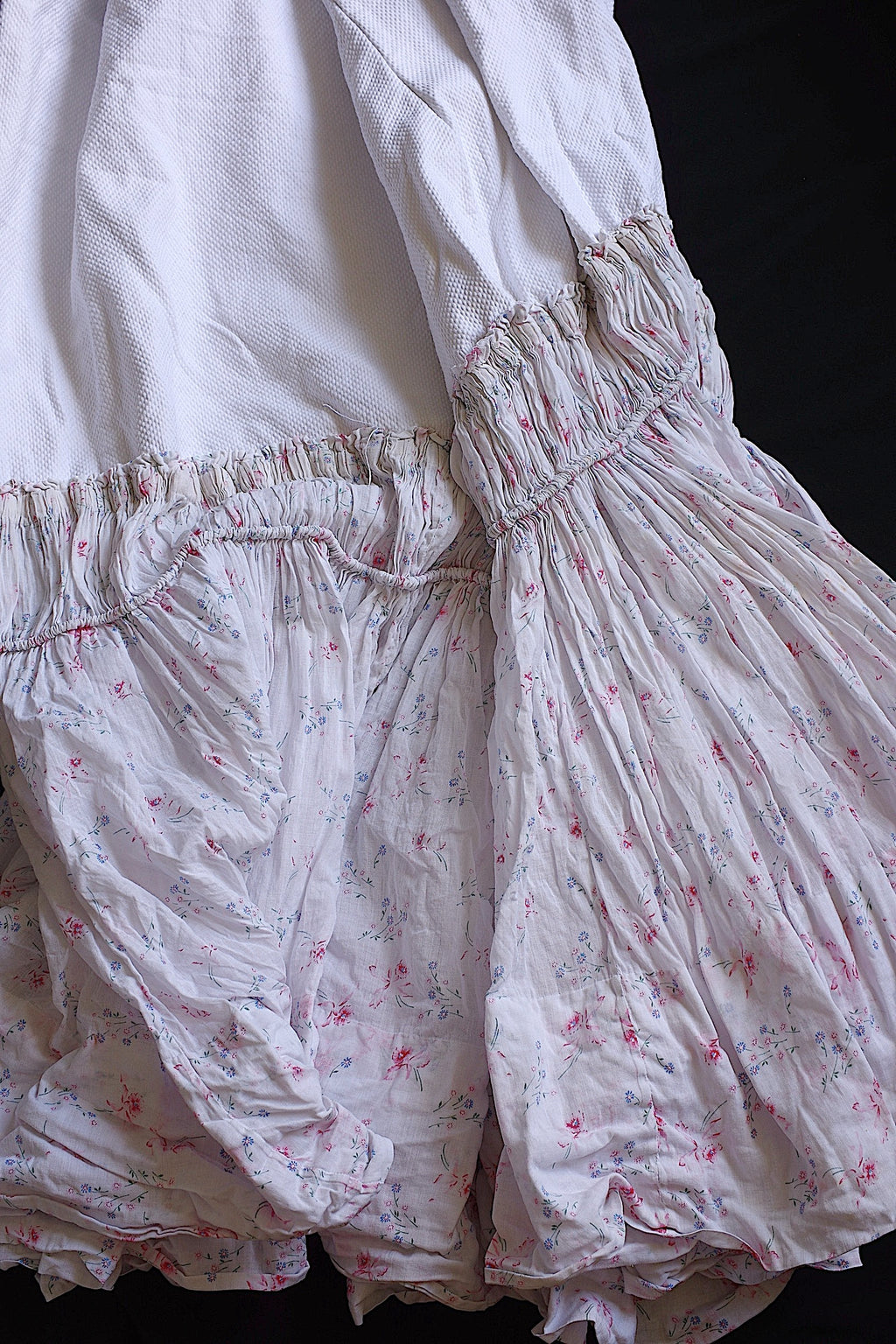 Antique fabric antique tissu floral pattern