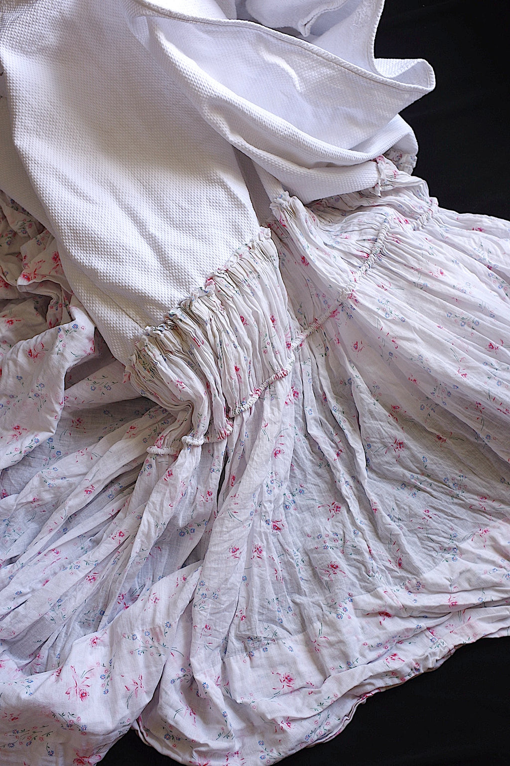 Antique fabric antique tissu floral pattern