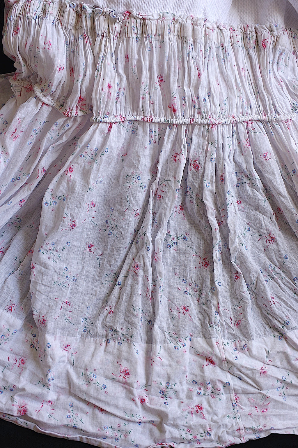 Antique fabric antique tissu floral pattern