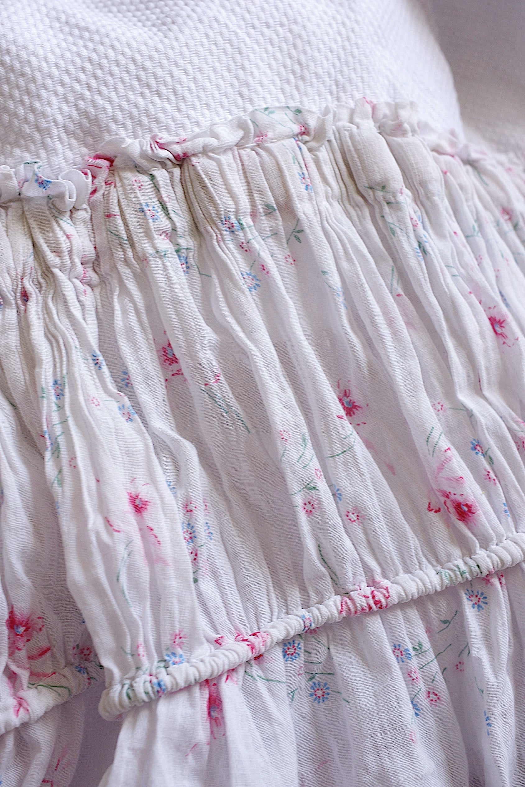Antique fabric antique tissu floral pattern