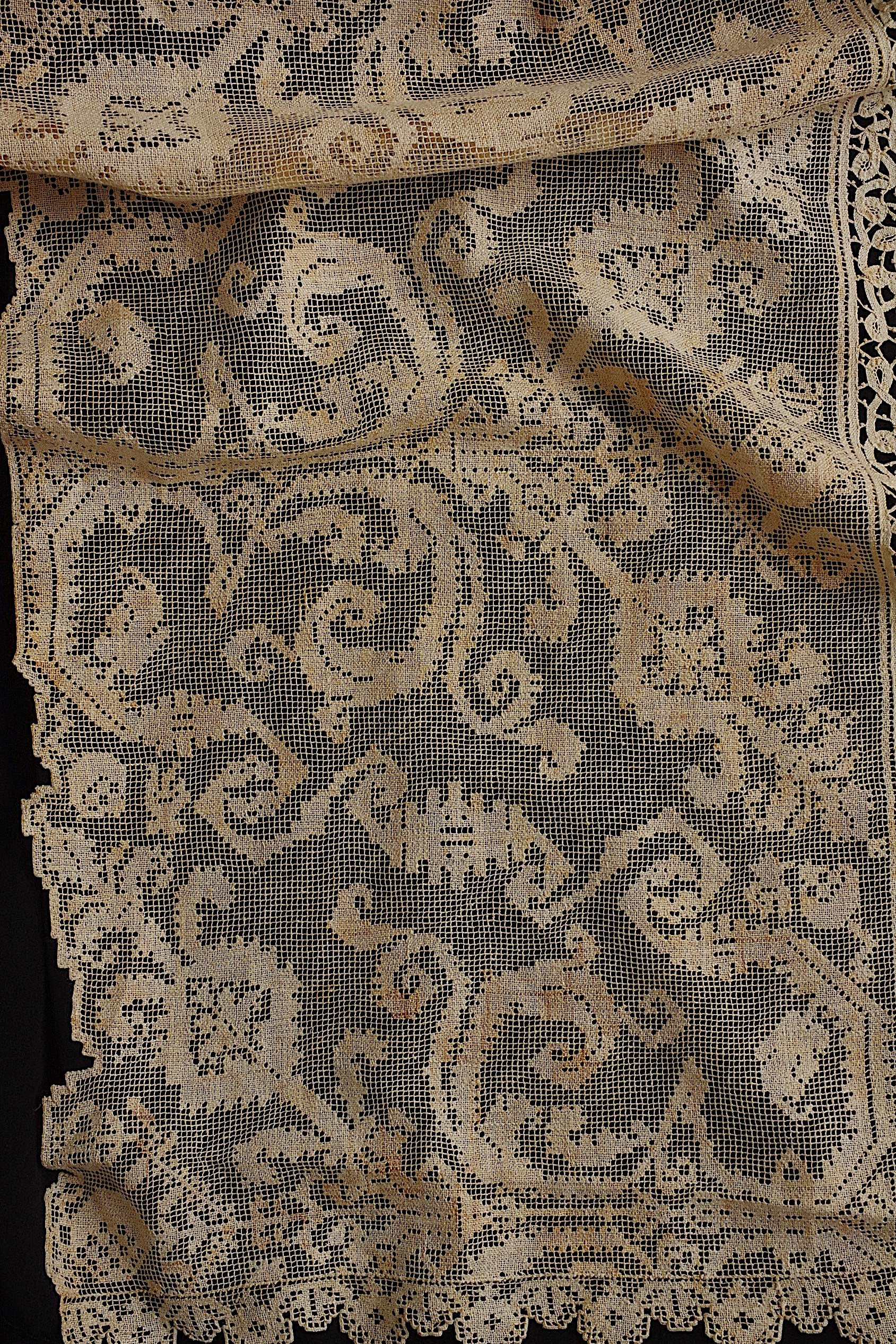 アンティークレースクロス　antique linge de maison