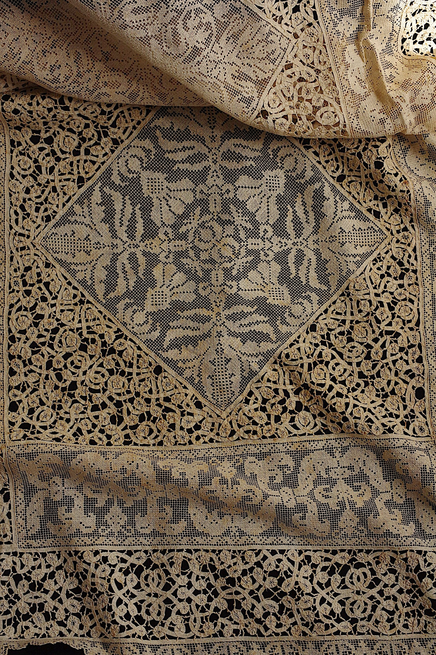 アンティークレースクロス　antique linge de maison
