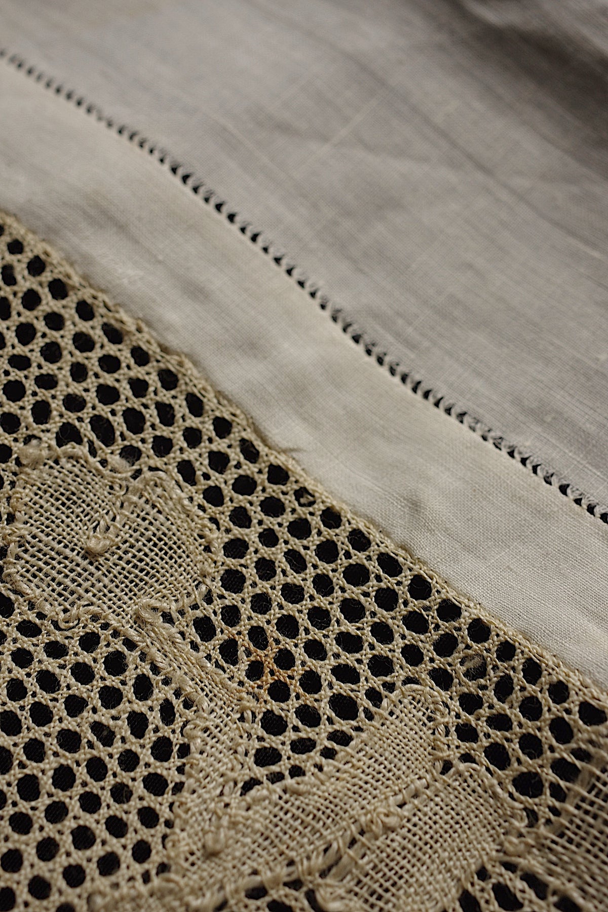Antique lace tablecloth antique household linen