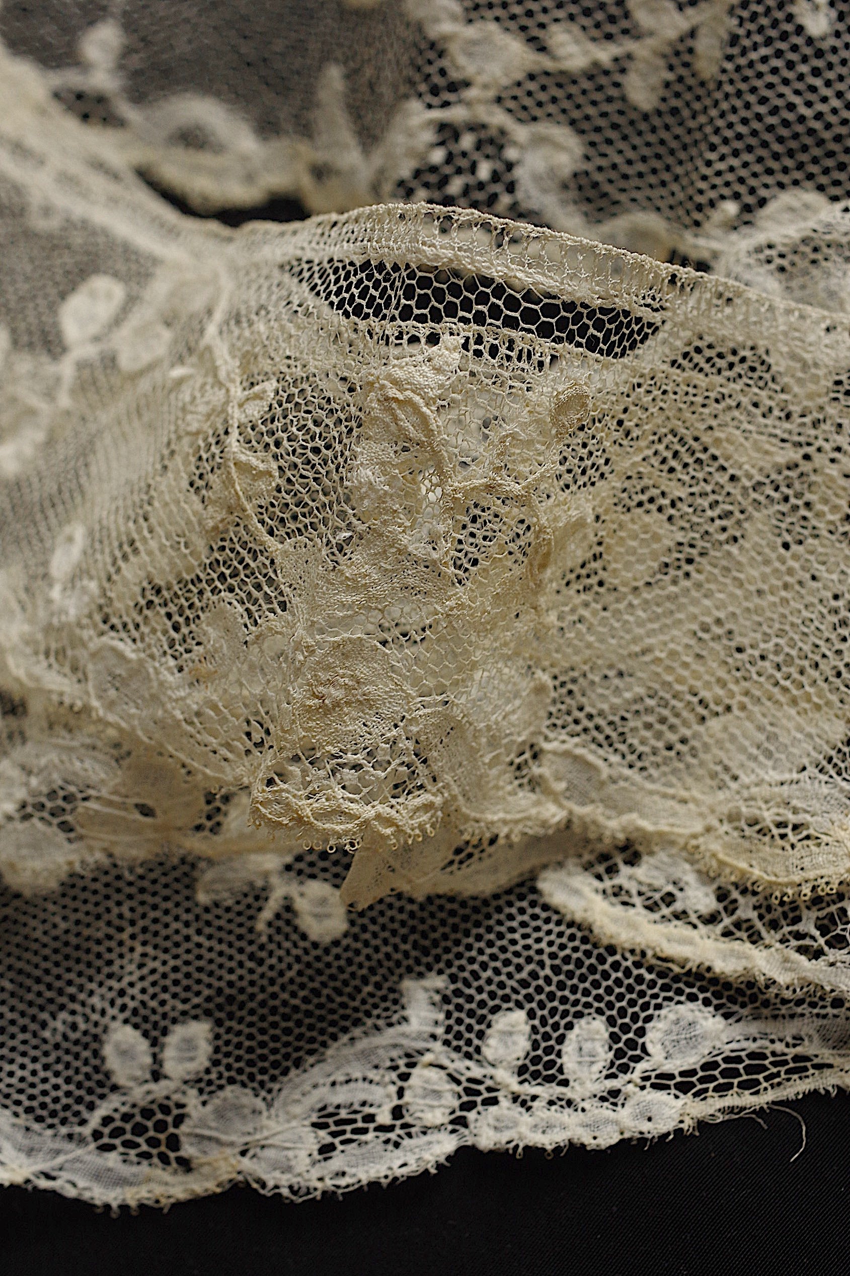 アンティークレース antique lace la dentelle - .FR a l'epoque