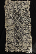 Antique lace small cloth