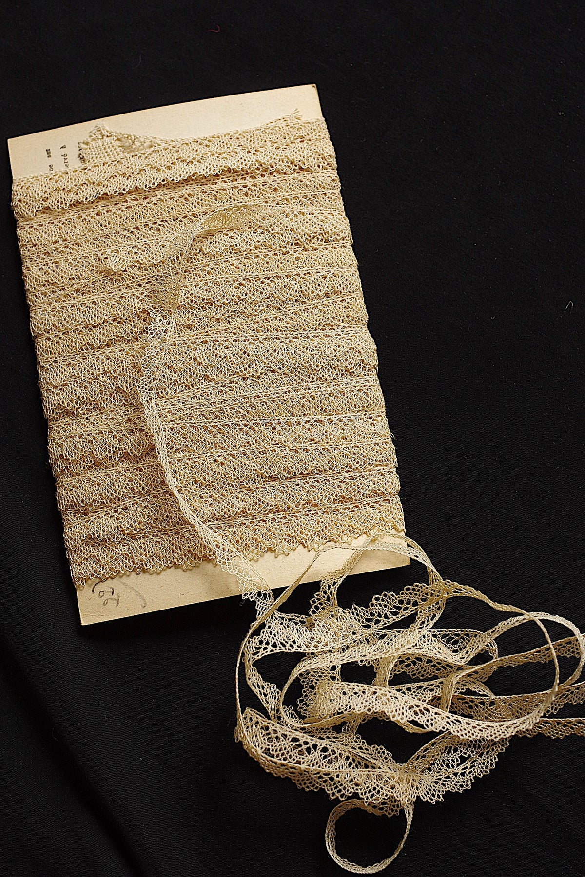 アンティークレース dentelle ancienne 20M