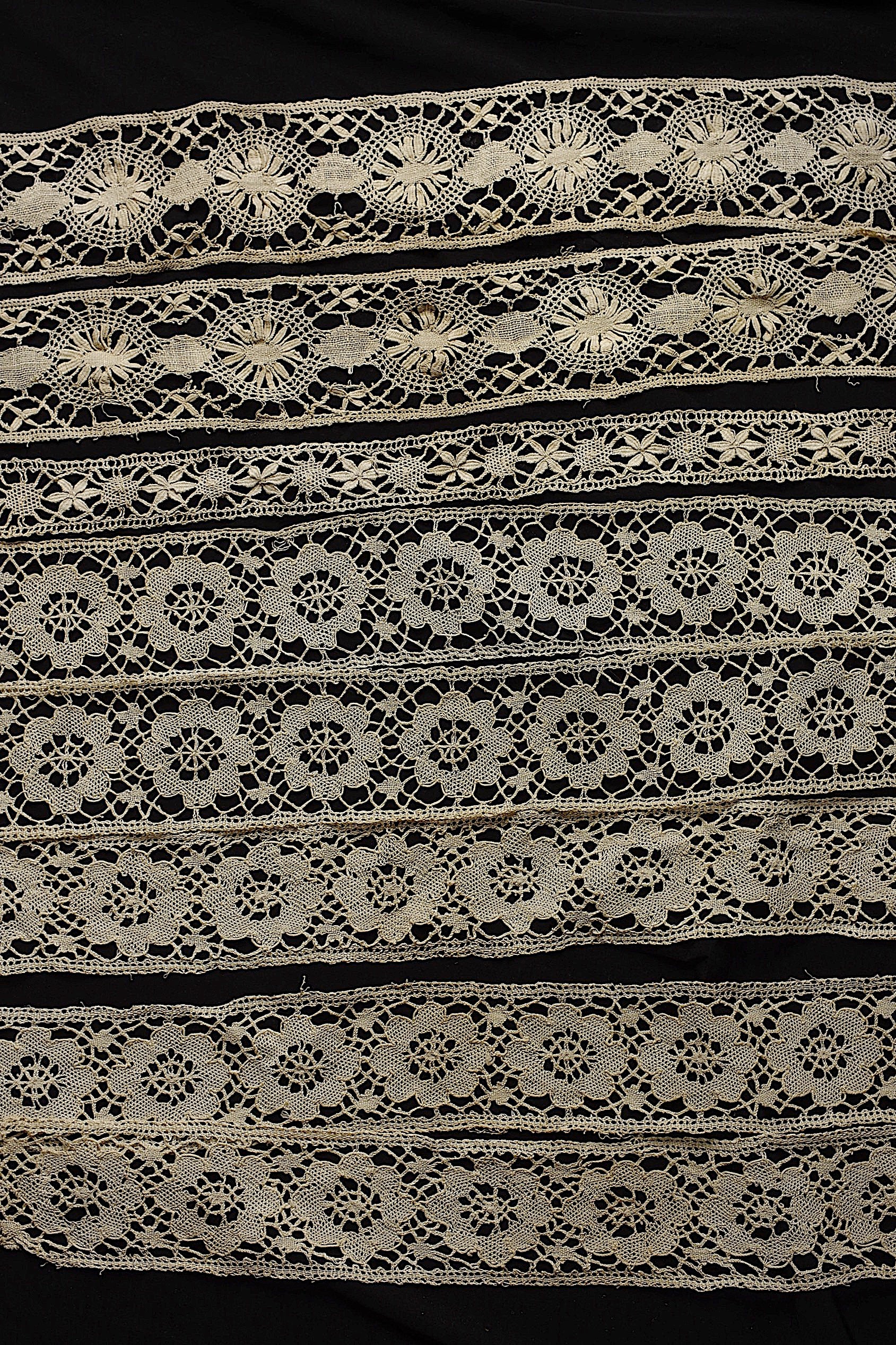 アンティークレース antique lace la dentelle - .FR a l'epoque