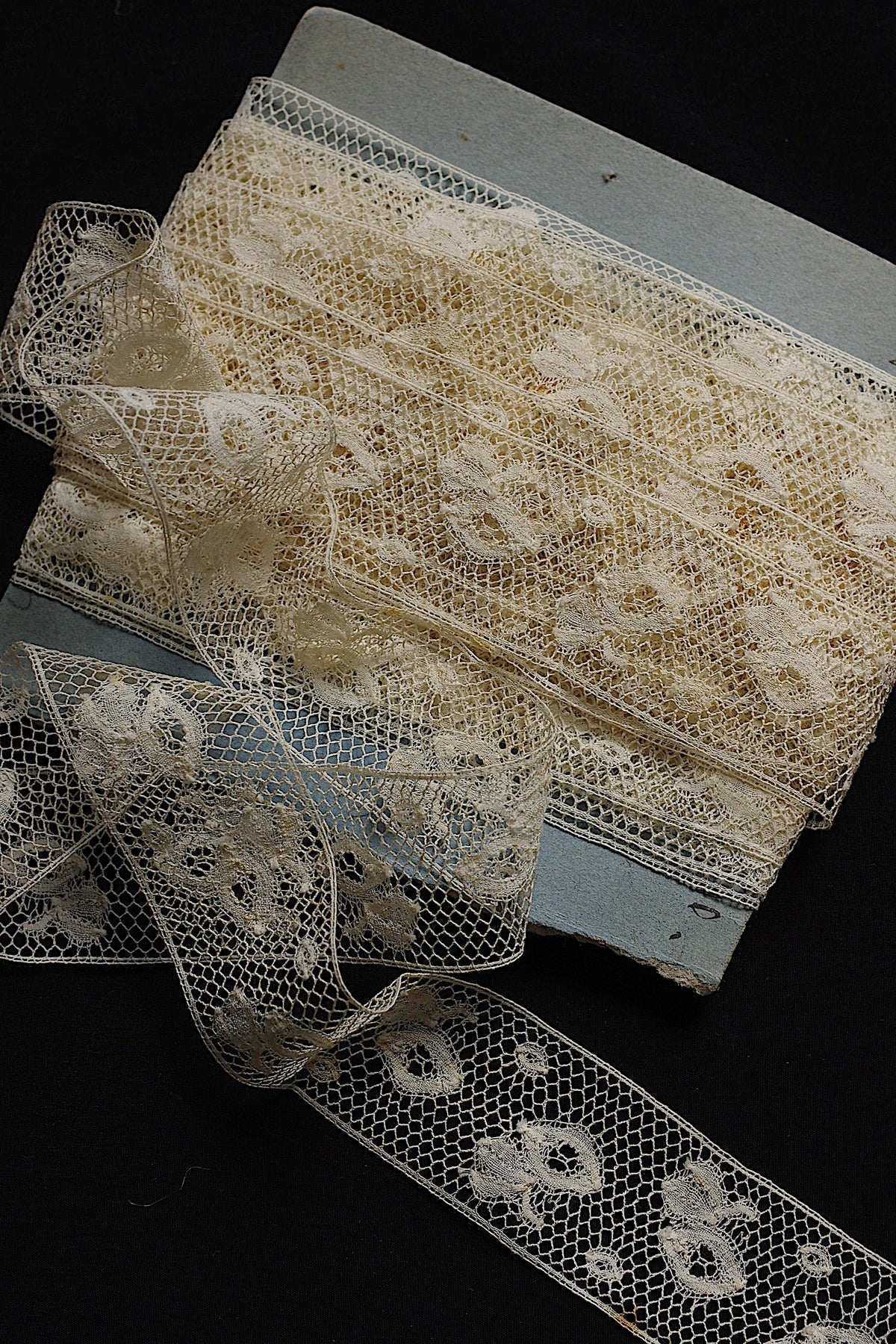 アンティークレース dentelle ancienne 750cm 196cm