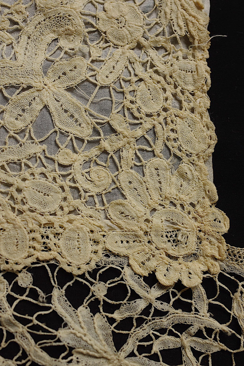 アンティークレース dentelle ancienne パーツ2つ 7