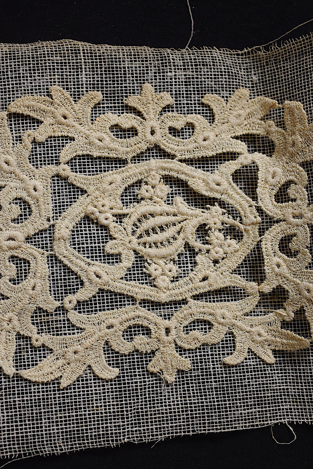 アンティークレース dentelle ancienne モチーフシート 266cm 3