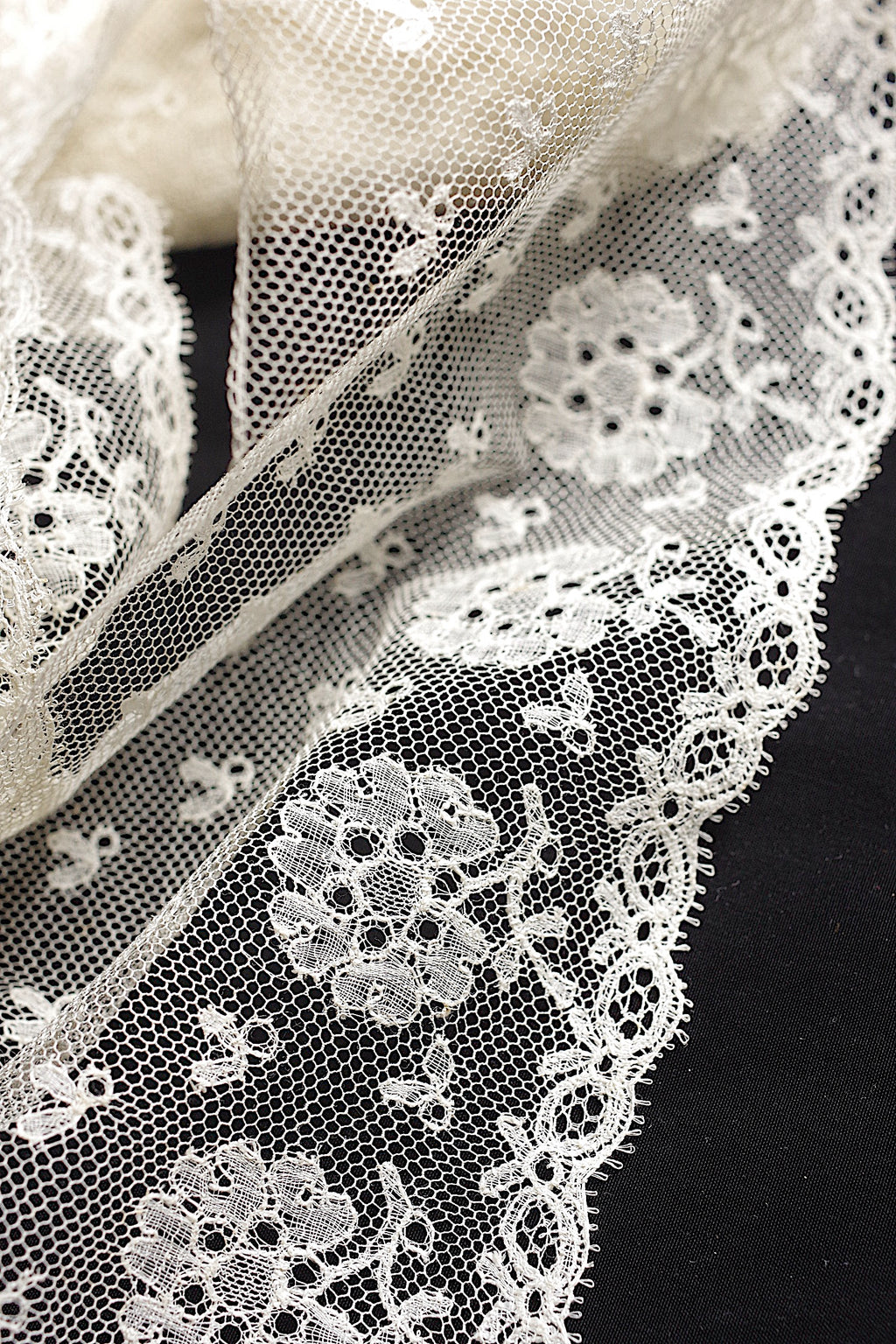 アンティークレース dentelle ancienne 820cm 3