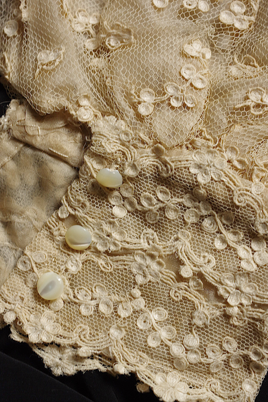 アンティークレース dentelle ancienne 袖４枚 3