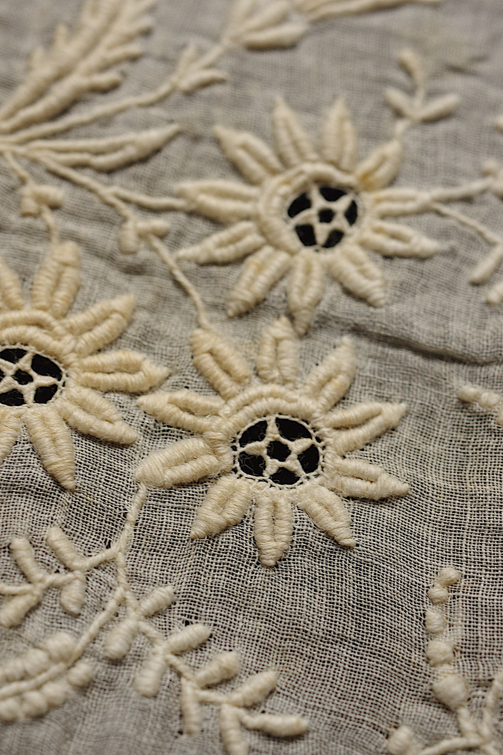 アンティークレース dentelle ancienne モチーフ 刺繍 ハギレ2 3