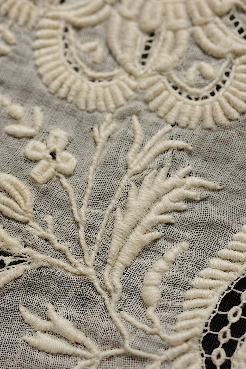 アンティークレース dentelle ancienne モチーフ 刺繍 ハギレ2 4