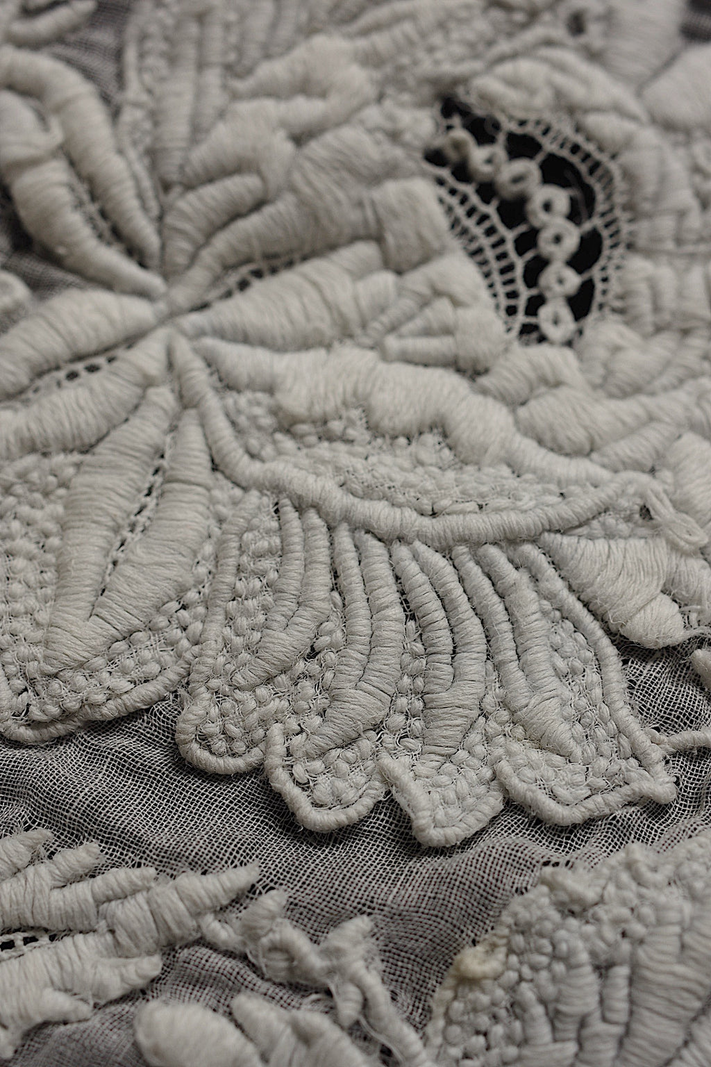 アンティークレース dentelle ancienne モチーフ 刺繍 ハギレ2 6