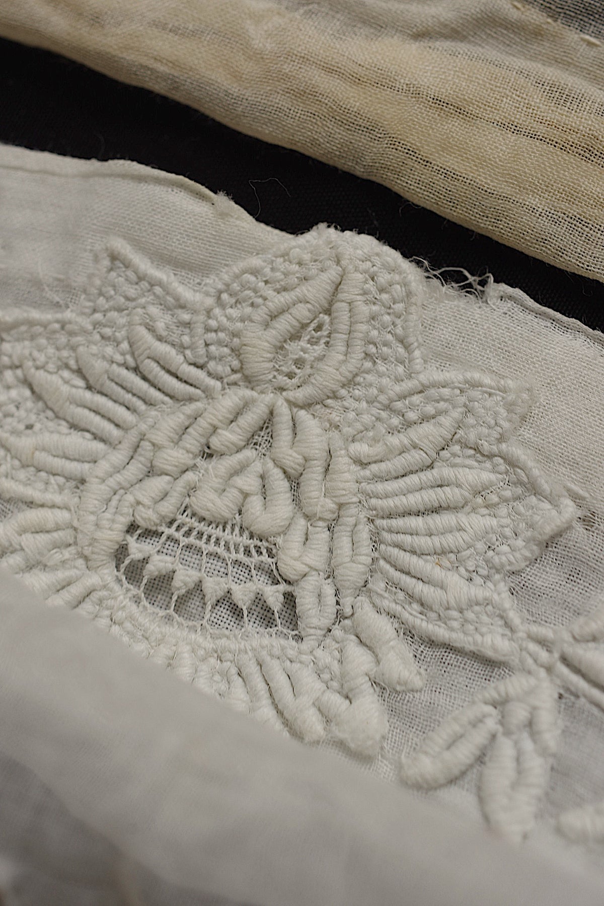 アンティークレース dentelle ancienne モチーフ 刺繍 ハギレ2 7