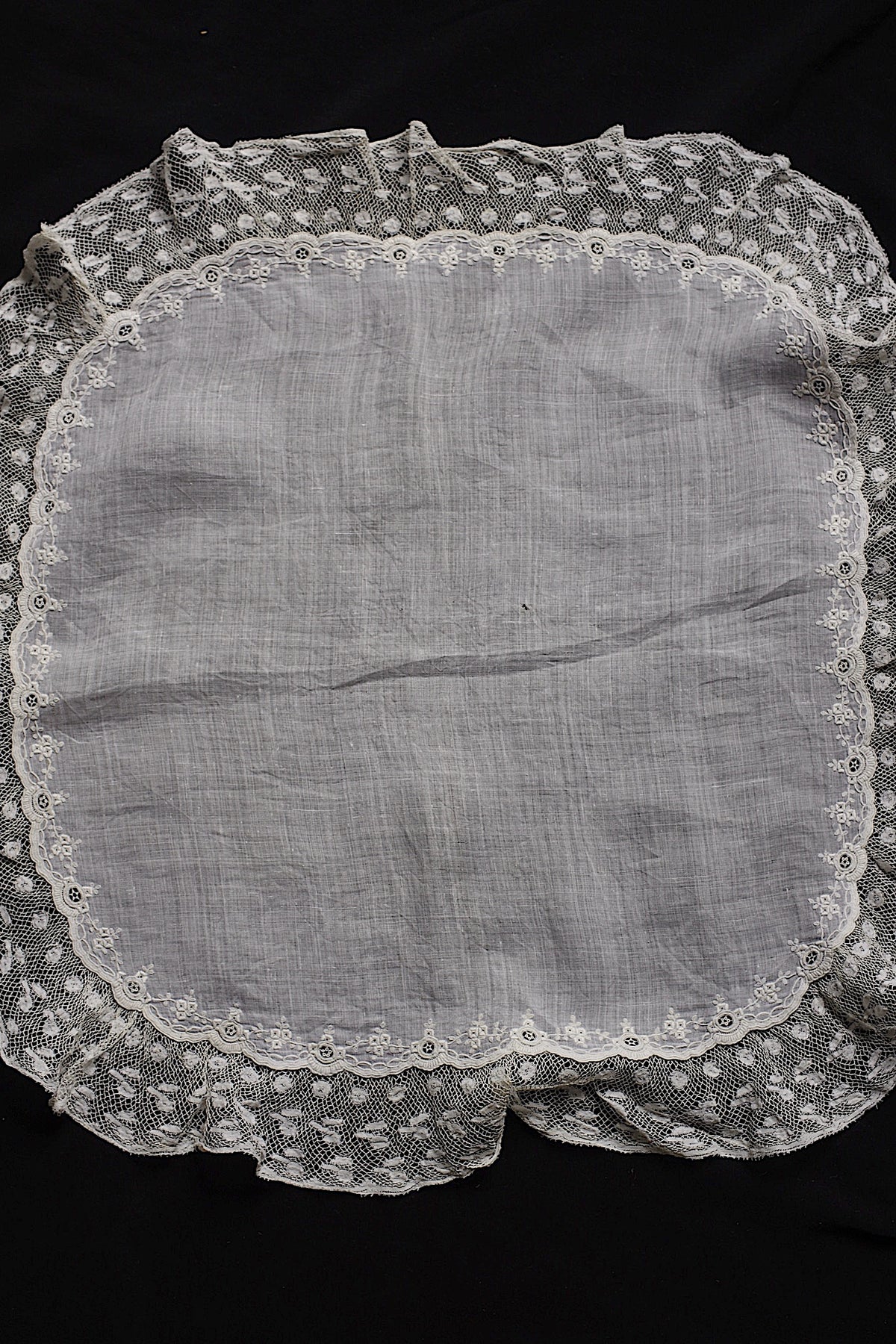 アンティークレース dentelle ancienne ハンカチ２枚 2