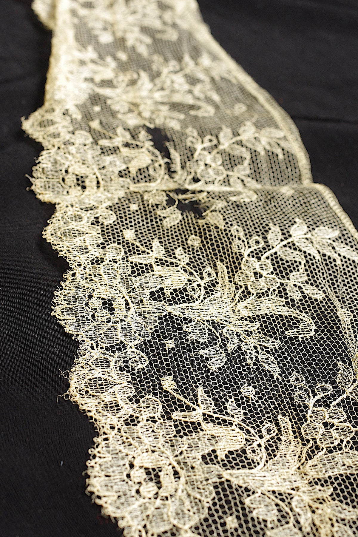 アンティークレース dentelle ancienne 176cm 48cm 4
